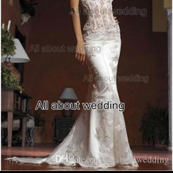 Wedding dress - Picture 7 of 11